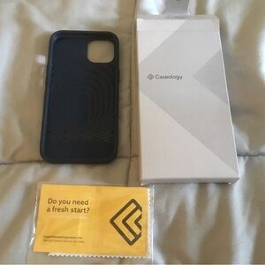 Caseology IPhone 13 Blue Cover